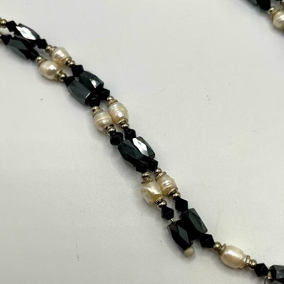 2 magnetic wrap bead and faux pearl bracelets - Picture 6 of 7